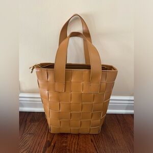 NWOT Roberta Rossi Woven Leather Bag Italy